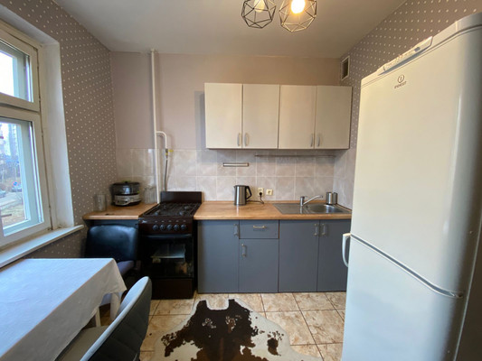 Продам двухкомнатную (2-комн.) квартиру, Маршала Куркоткина ул, 4, Наро-Фоминск г