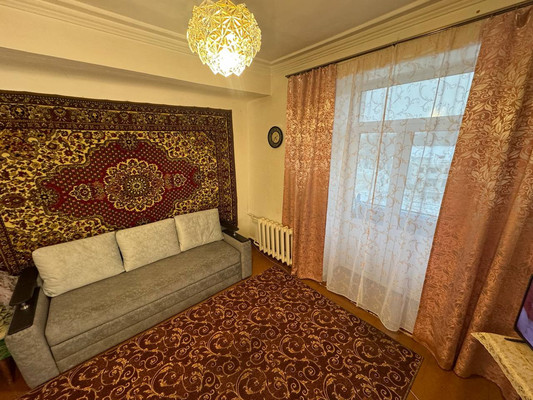 Продам двухкомнатную (2-комн.) квартиру, Ленина пр-кт, 21, Комсомольск-на-Амуре г