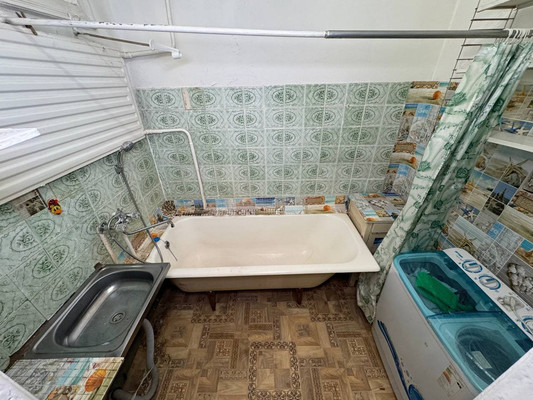 Продам двухкомнатную (2-комн.) квартиру, Ленина пр-кт, 21, Комсомольск-на-Амуре г