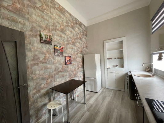 Продам трехкомнатную (3-комн.) квартиру, Станиславского ул, 153, Ростов-на-Дону г