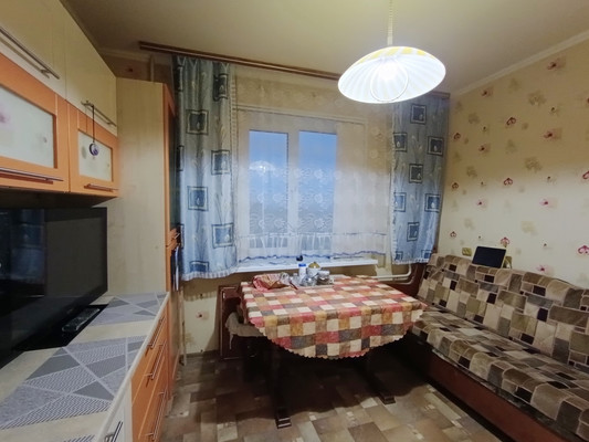 Продам трехкомнатную (3-комн.) квартиру, ДСК мкр, 3, Иваново г