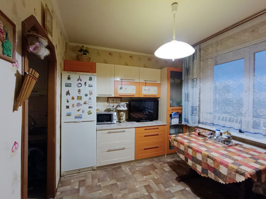 Продам трехкомнатную (3-комн.) квартиру, ДСК мкр, 3, Иваново г