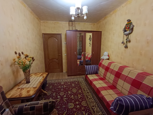 Продам трехкомнатную (3-комн.) квартиру, ДСК мкр, 3, Иваново г