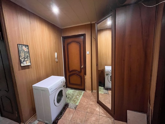 Продам трехкомнатную (3-комн.) квартиру, Тимуровцев ул, 3, Рязань г
