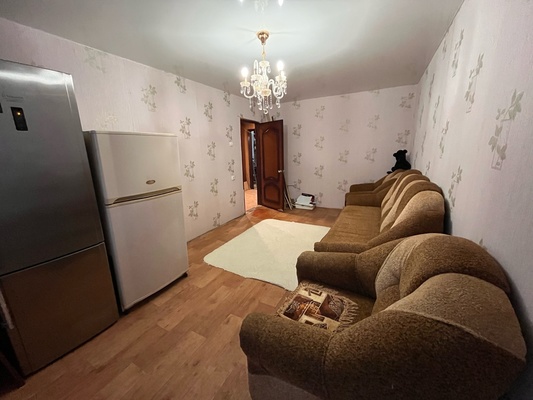 Продам трехкомнатную (3-комн.) квартиру, Тимуровцев ул, 3, Рязань г