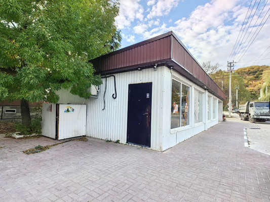 Продам торговое помещение 109 м2, 8-я Гвардейская ул, 173, Мысхако с