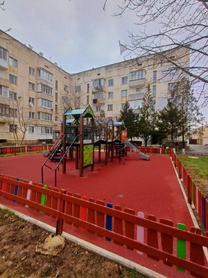 Продам двухкомнатную (2-комн.) квартиру, Комарова ул, 14, Песчаное с