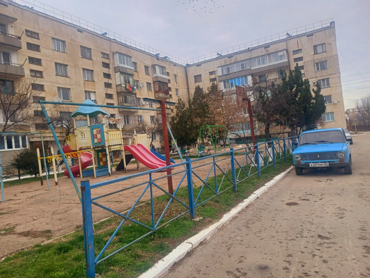 Продам двухкомнатную (2-комн.) квартиру, Комарова ул, 14, Песчаное с