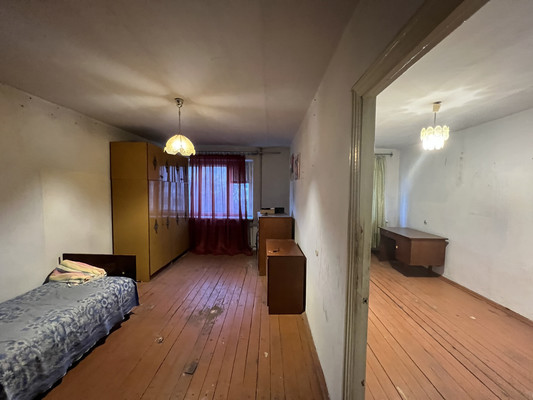 Продам трехкомнатную (3-комн.) квартиру, Киевская ул, 134, Симферополь г