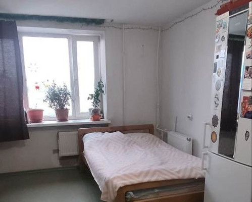 Продам комнату в 8-комн. квартире, Штурманская ул, 16к1, Санкт-Петербург г