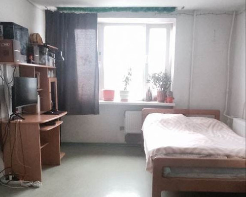 Продам комнату в 8-комн. квартире, Штурманская ул, 16к1, Санкт-Петербург г
