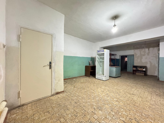 Продам торговое помещение 150 м2, Ленина пр-кт, 116, Баксан г