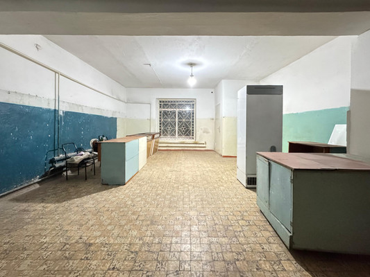 Продам торговое помещение 150 м2, Ленина пр-кт, 116, Баксан г