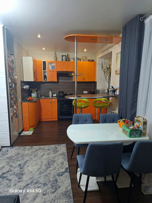 Продам трехкомнатную (3-комн.) квартиру, Южная ул, 9, Алексин г