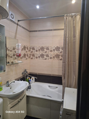 Продам трехкомнатную (3-комн.) квартиру, Южная ул, 9, Алексин г