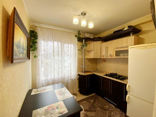 Продам двухкомнатную (2-комн.) квартиру, Минская ул, 5а, Пенза г