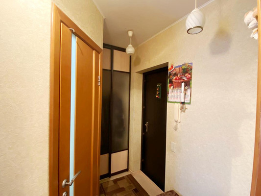 Продам двухкомнатную (2-комн.) квартиру, Минская ул, 5а, Пенза г