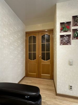 Продам трехкомнатную (3-комн.) квартиру, Физкультурников ул, 2, Киров г