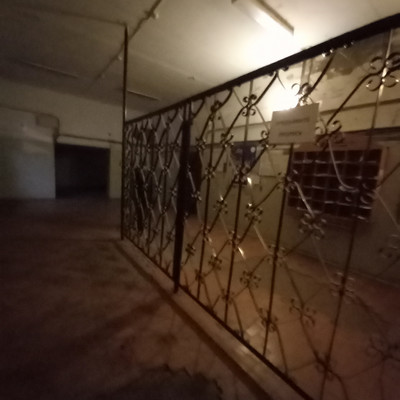 Продам комнату в 8-комн. квартире, 9 Января ул, 274, Воронеж г