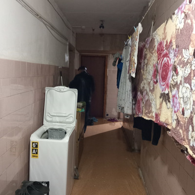 Продам комнату в 8-комн. квартире, 9 Января ул, 274, Воронеж г