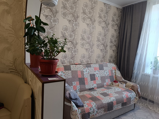 Продам двухкомнатную (2-комн.) квартиру, Зеленая ул, 4, Трудовое с