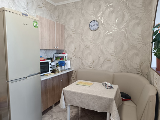 Продам двухкомнатную (2-комн.) квартиру, Зеленая ул, 4, Трудовое с