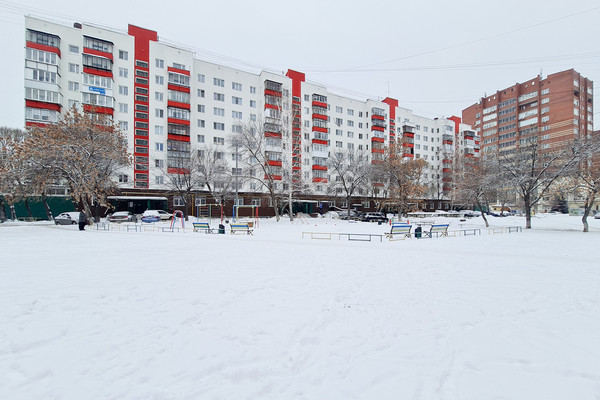 Продам трехкомнатную (3-комн.) квартиру, Комсомольский пр-кт, 52, Челябинск г