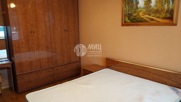 Продам трехкомнатную (3-комн.) квартиру, Гагарина ул, 33, Жуковский г