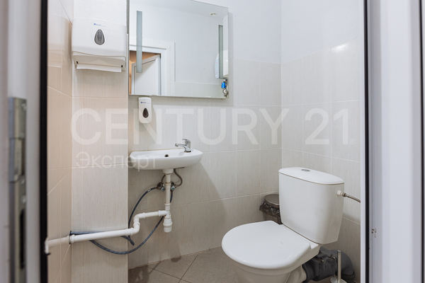 Продам коммерческое помещение 89,1 м2, Победы пр-кт, 70Б , Калининград г