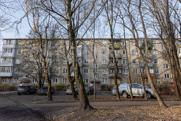 Продам трехкомнатную (3-комн.) квартиру, Чекистов ул, 9А , Калининград г