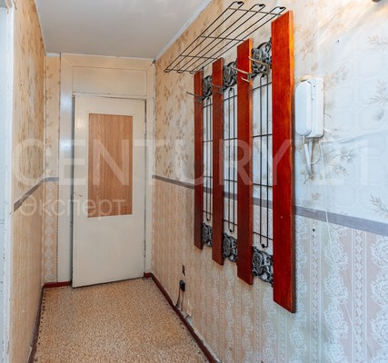 Продам трехкомнатную (3-комн.) квартиру, Чекистов ул, 9А , Калининград г