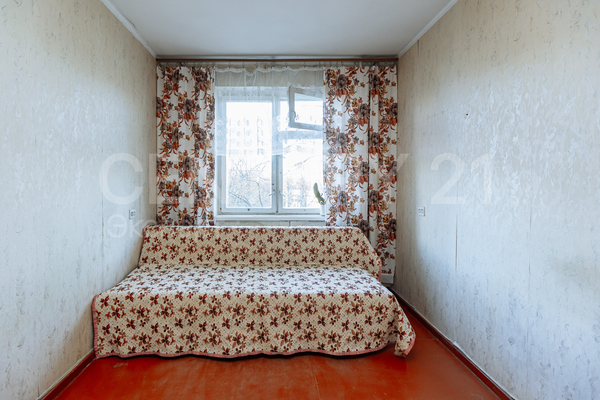 Продам трехкомнатную (3-комн.) квартиру, Чекистов ул, 9А , Калининград г