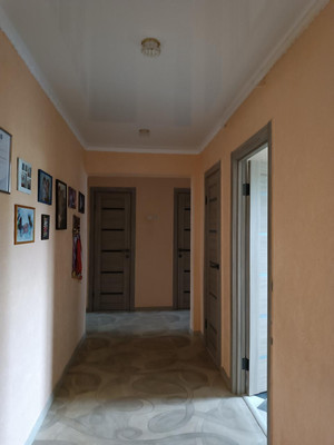 Продам трехкомнатную (3-комн.) квартиру, Гагарина ул, 1, Волгодонск г