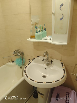 Продам трехкомнатную (3-комн.) квартиру, Гагарина ул, 1, Волгодонск г