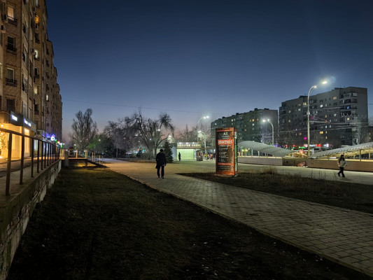 Продам трехкомнатную (3-комн.) квартиру, Строителей пр-кт, 2, Волгодонск г
