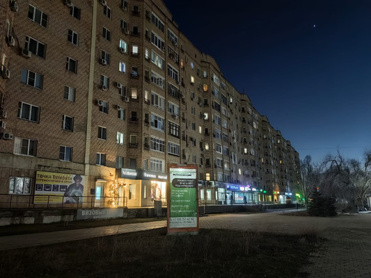 Продам трехкомнатную (3-комн.) квартиру, Строителей пр-кт, 2, Волгодонск г