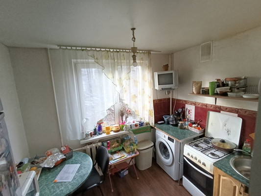 Продам двухкомнатную (2-комн.) квартиру, Мариупольская ул, 6, Калининград г
