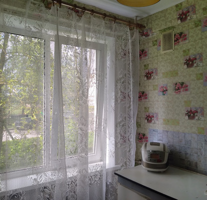 Продам трехкомнатную (3-комн.) квартиру, 3, Большая Вруда д