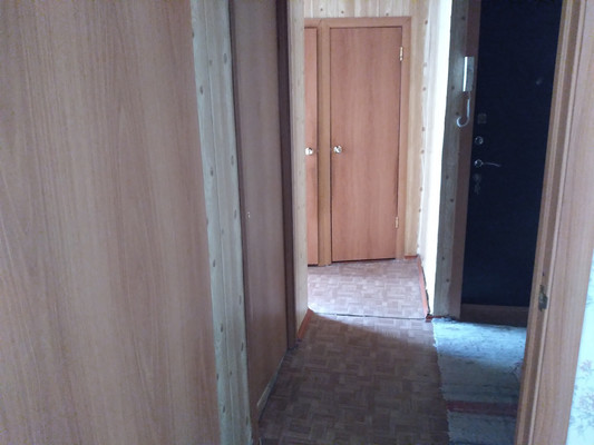 Продам трехкомнатную (3-комн.) квартиру, 3, Большая Вруда д