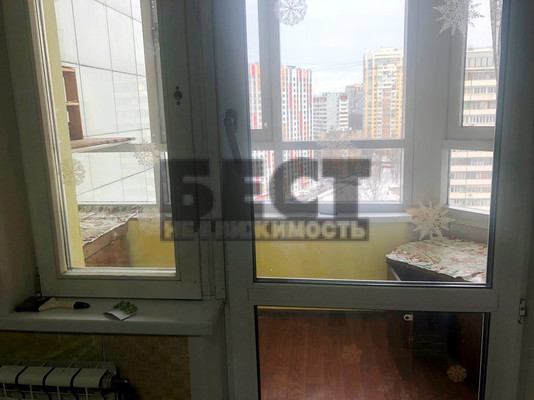 Сдам многокомнатную квартиру, Ярцевская ул, 27к1, Москва г