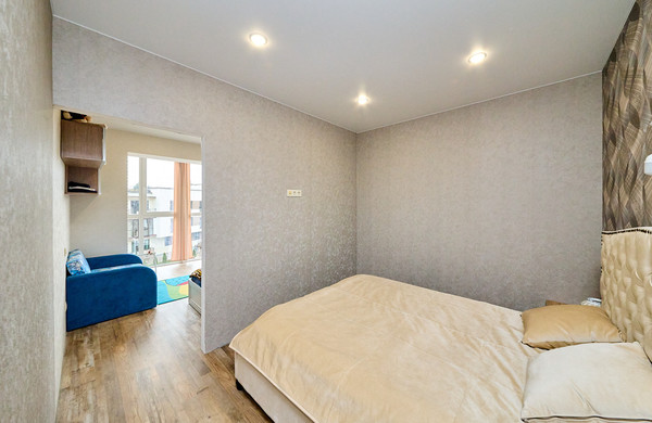 Продам трехкомнатную (3-комн.) квартиру, Тенистая ул, 10к1, Юкки д