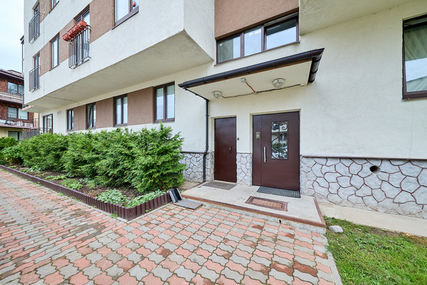 Продам трехкомнатную (3-комн.) квартиру, Тенистая ул, 10к1, Юкки д