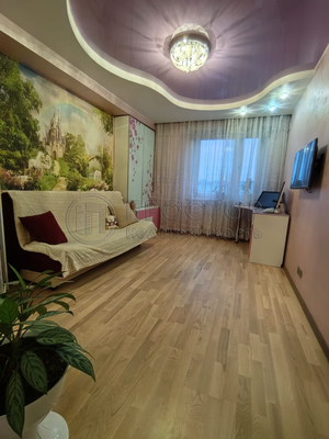 Продам трехкомнатную (3-комн.) квартиру, Богородский мкр, 10к2, Щелково г