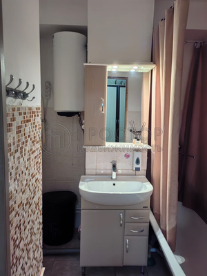 Продам трехкомнатную (3-комн.) квартиру, Богородский мкр, 10к2, Щелково г