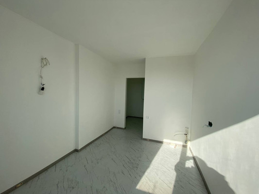 Продам двухкомнатную (2-комн.) квартиру, Строителей ул, 43а, Тепловка с