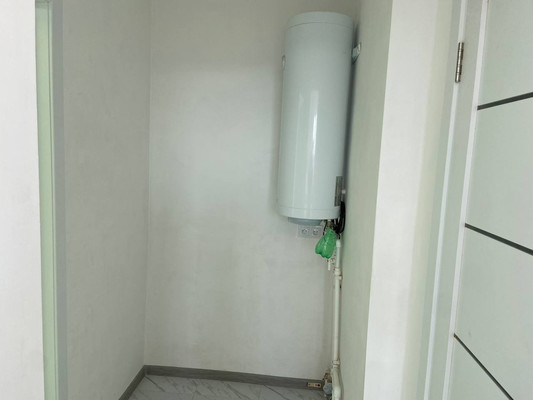 Продам двухкомнатную (2-комн.) квартиру, Строителей ул, 43а, Тепловка с