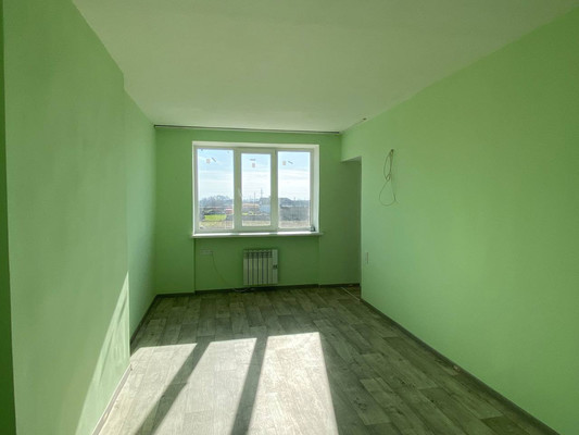 Продам двухкомнатную (2-комн.) квартиру, Строителей ул, 43а, Тепловка с