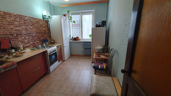 Продам трехкомнатную (3-комн.) квартиру, Катукова ул, 41, Липецк г