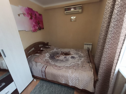 Продам двухкомнатную (2-комн.) квартиру, 50 лет СССР ул, 1, Волгодонск г