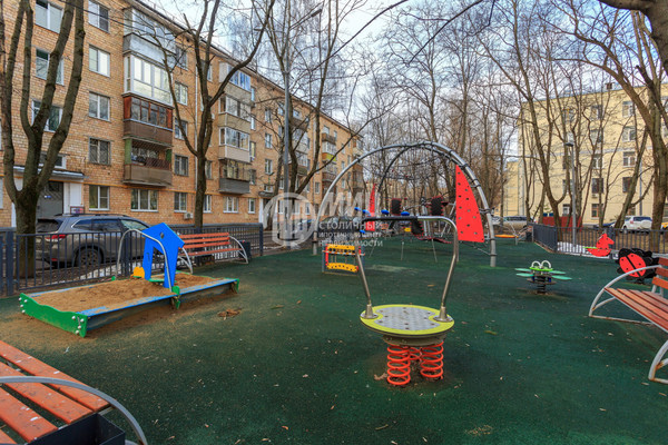 Продам двухкомнатную (2-комн.) квартиру, Сеславинская ул, 2, Москва г